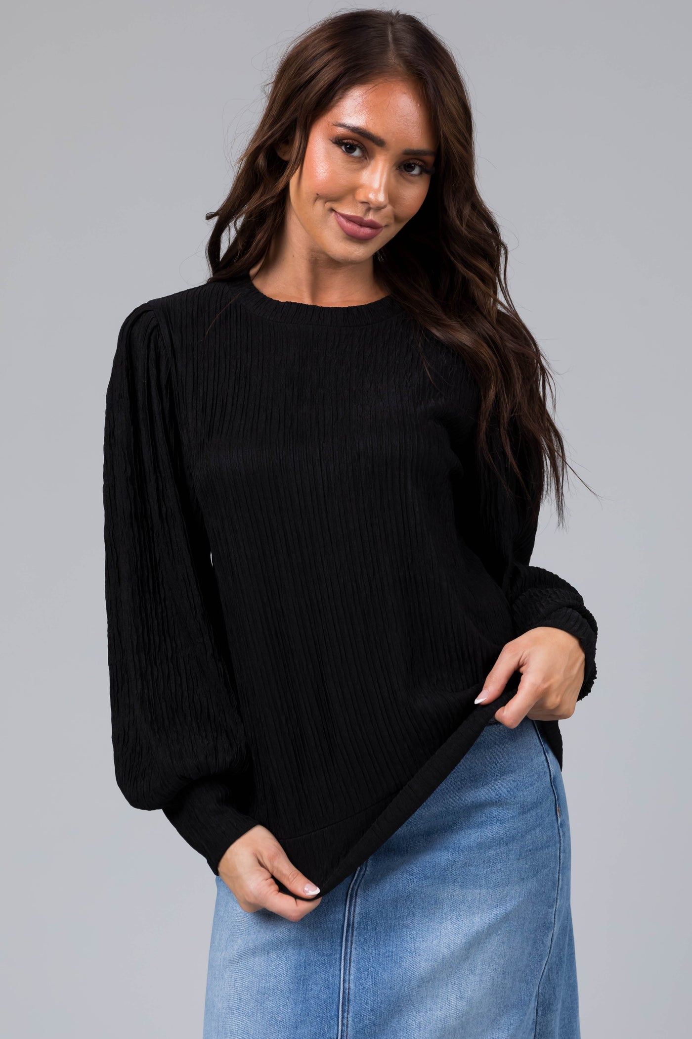 Black Long Bubble Sleeve Crinkle Top