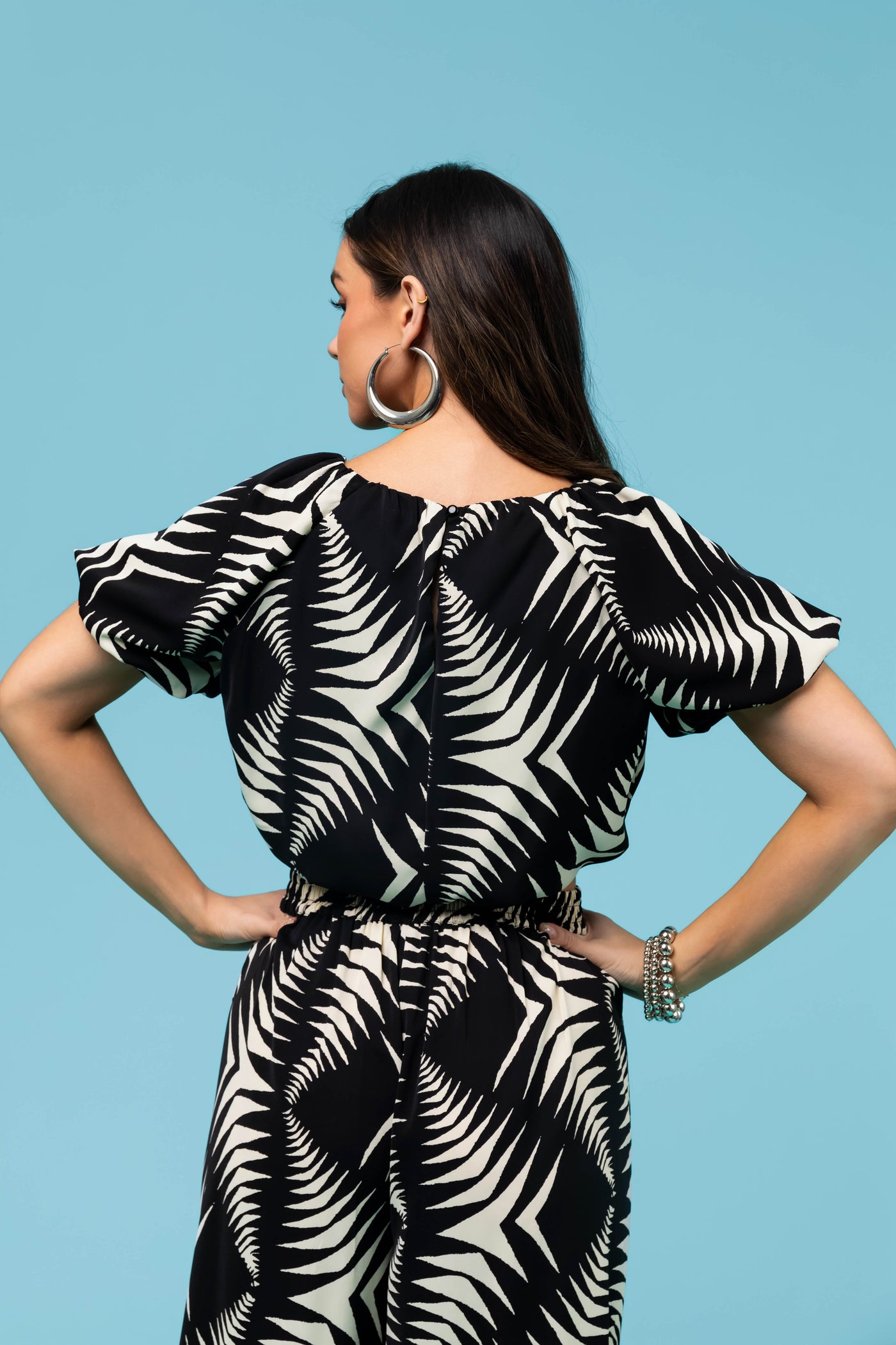 Black and Cream Puff Sleeve Crop Top