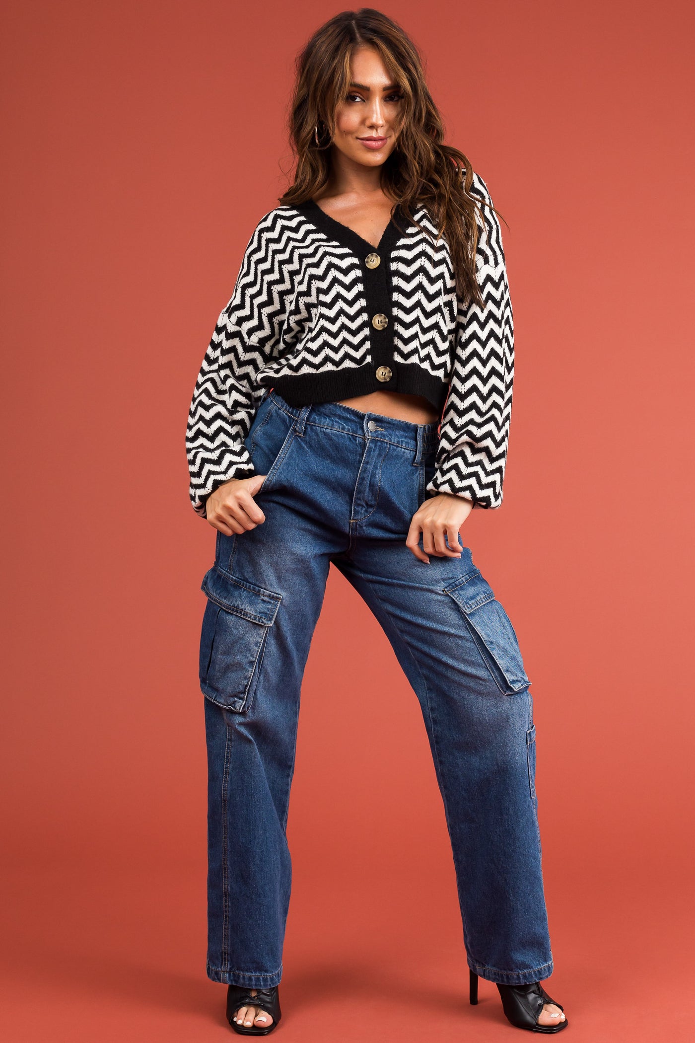 Black and White Chevron Printed Buttoned Cardigan