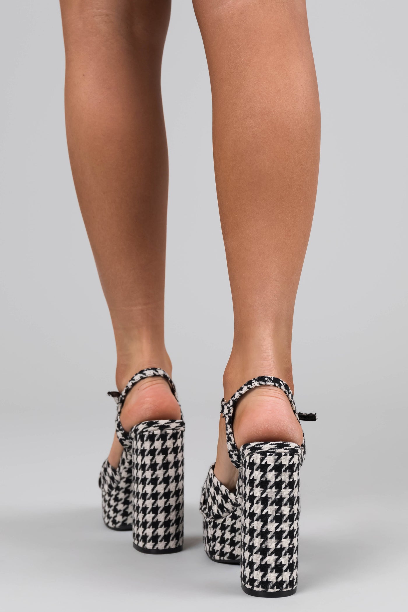 Black and White Houndstooth Chunky Heel