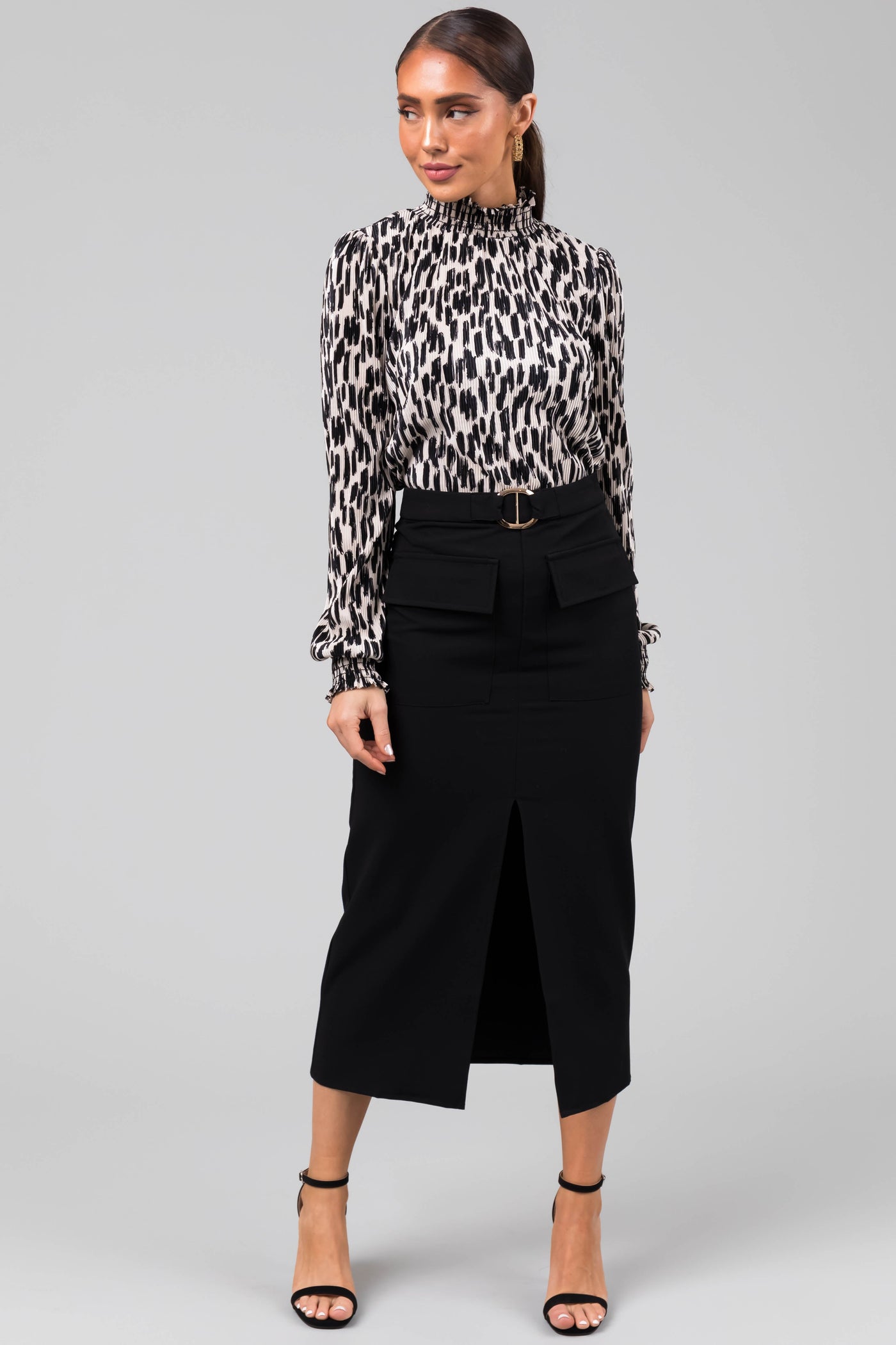 Coconut and Black Brush Stroke Satin Plisse Top