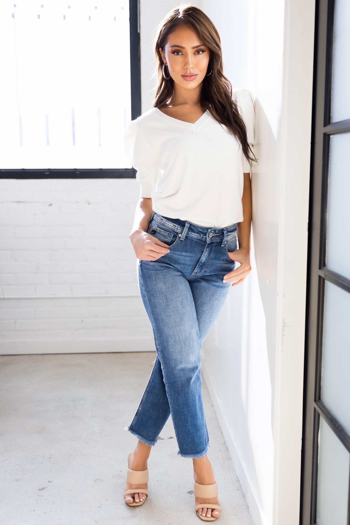 KanCan Medium Washed Cropped Straight Jeans