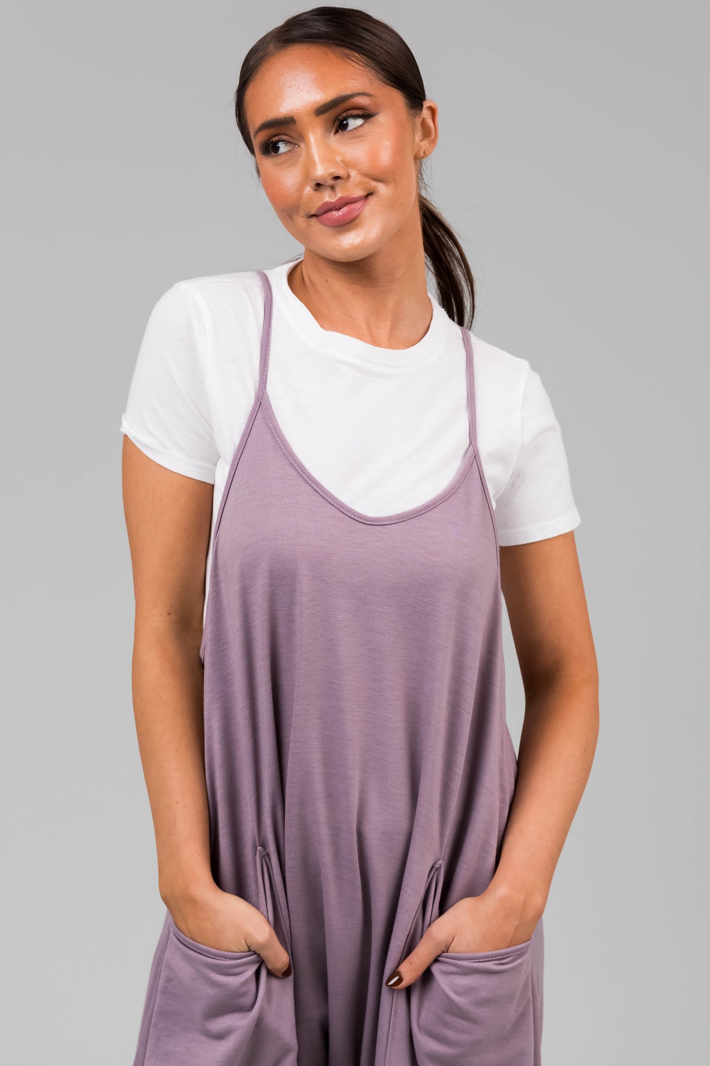 Lavender Sleeveless Front Pocket Loose Jumpsuit