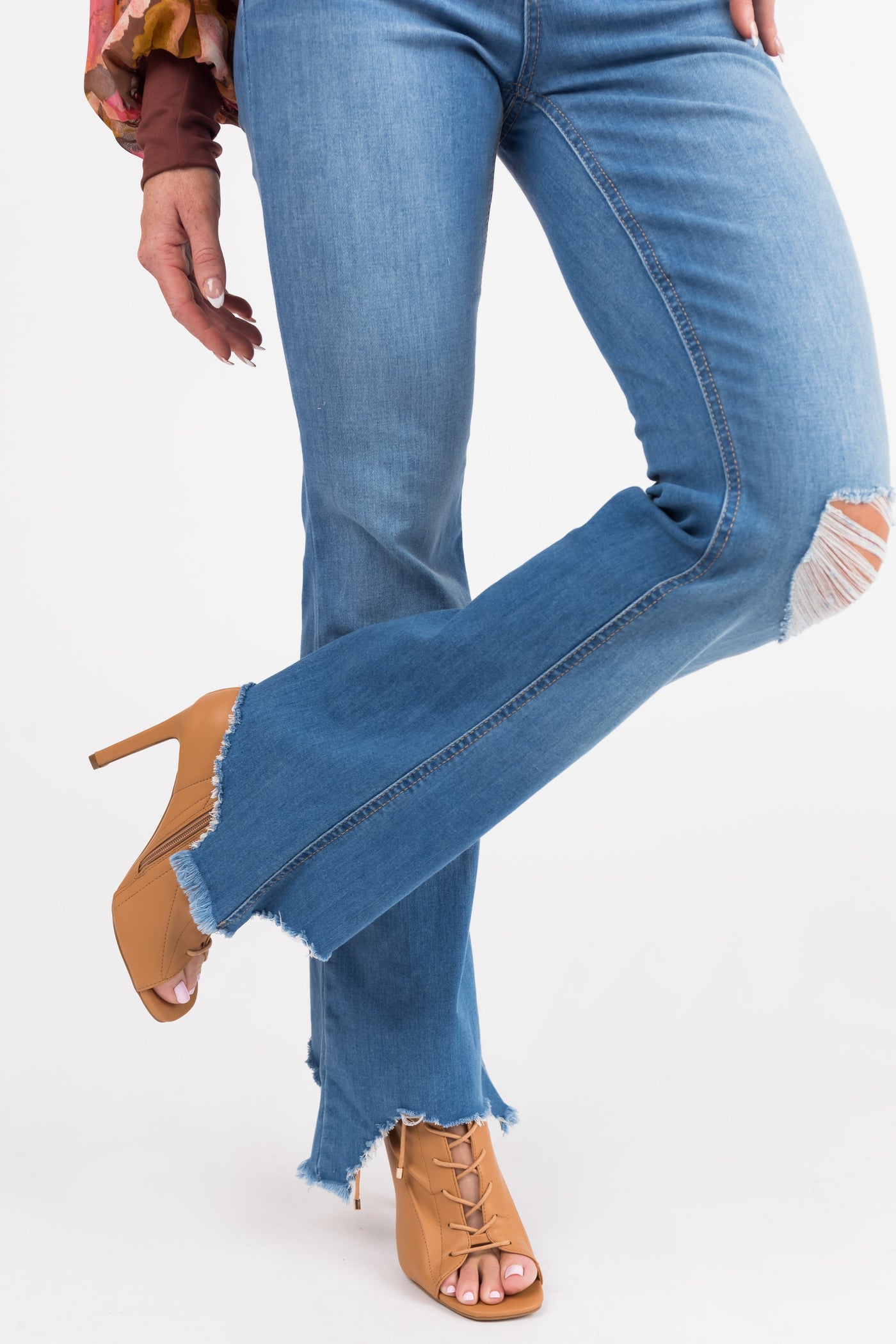 Light Wash High Rise Distress Knee Torn Hem Jeans