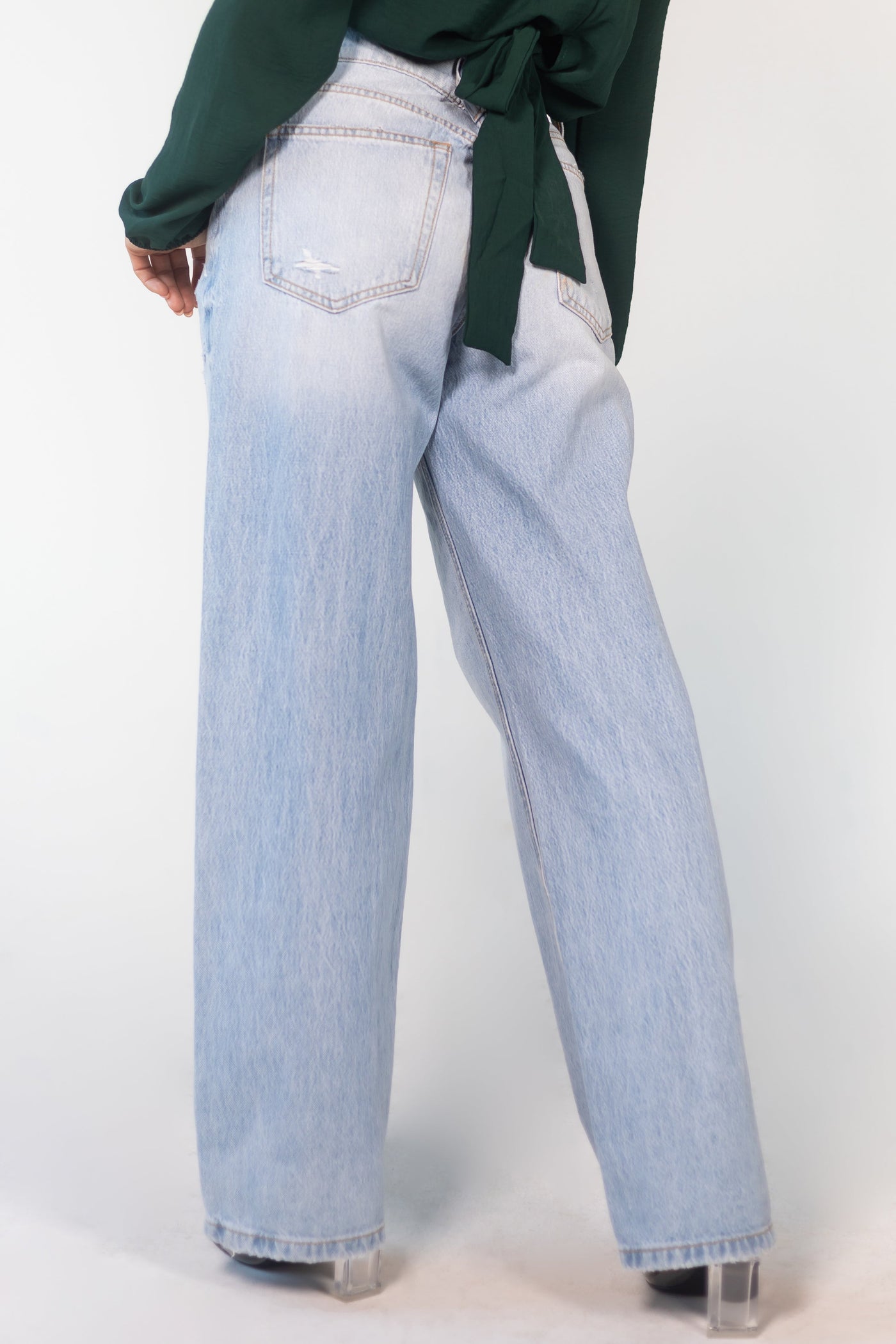 Light Wash Vintage Low Rise Loose Fit Jeans