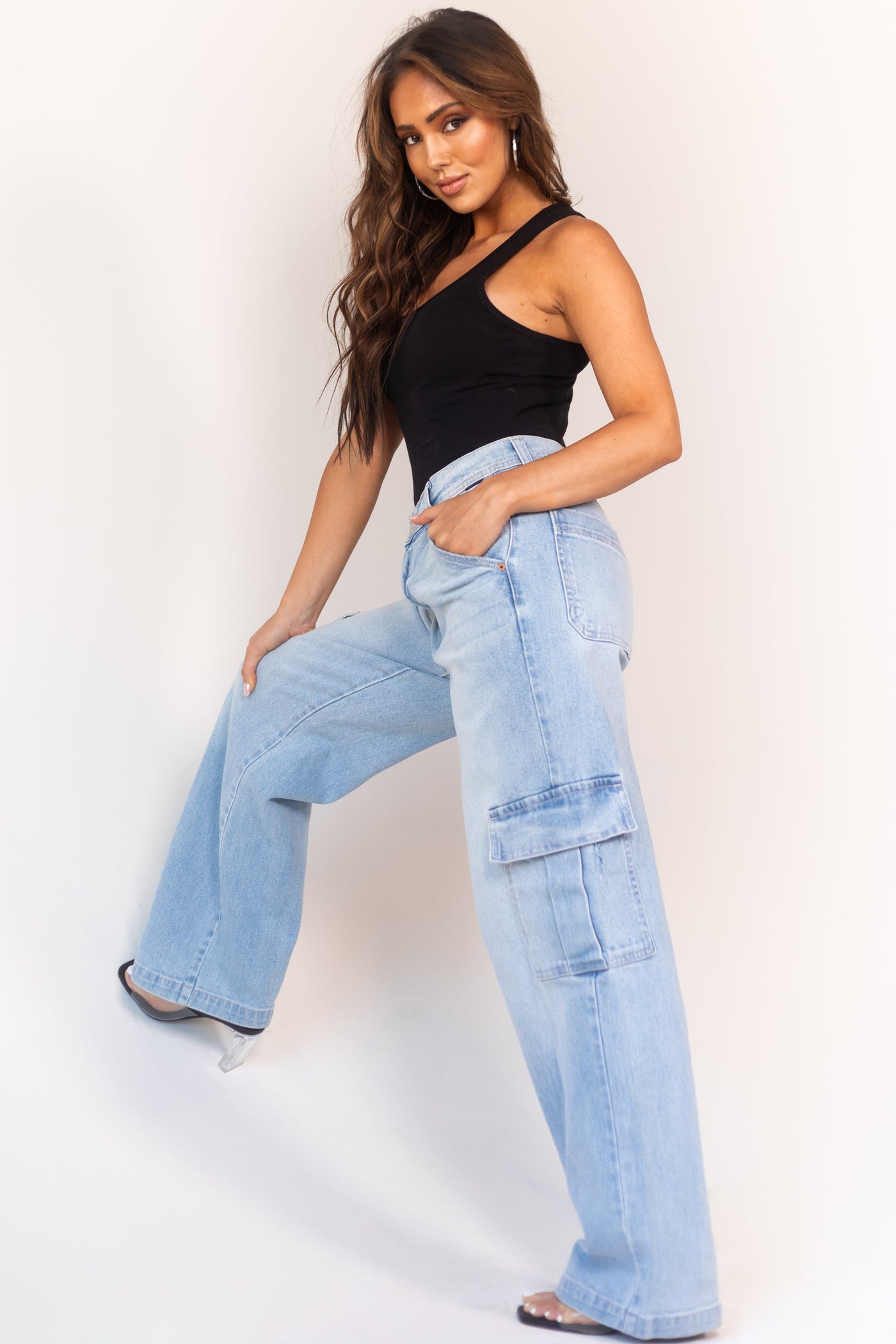 Light Wash Vintage Relaxed Cargo Jeans