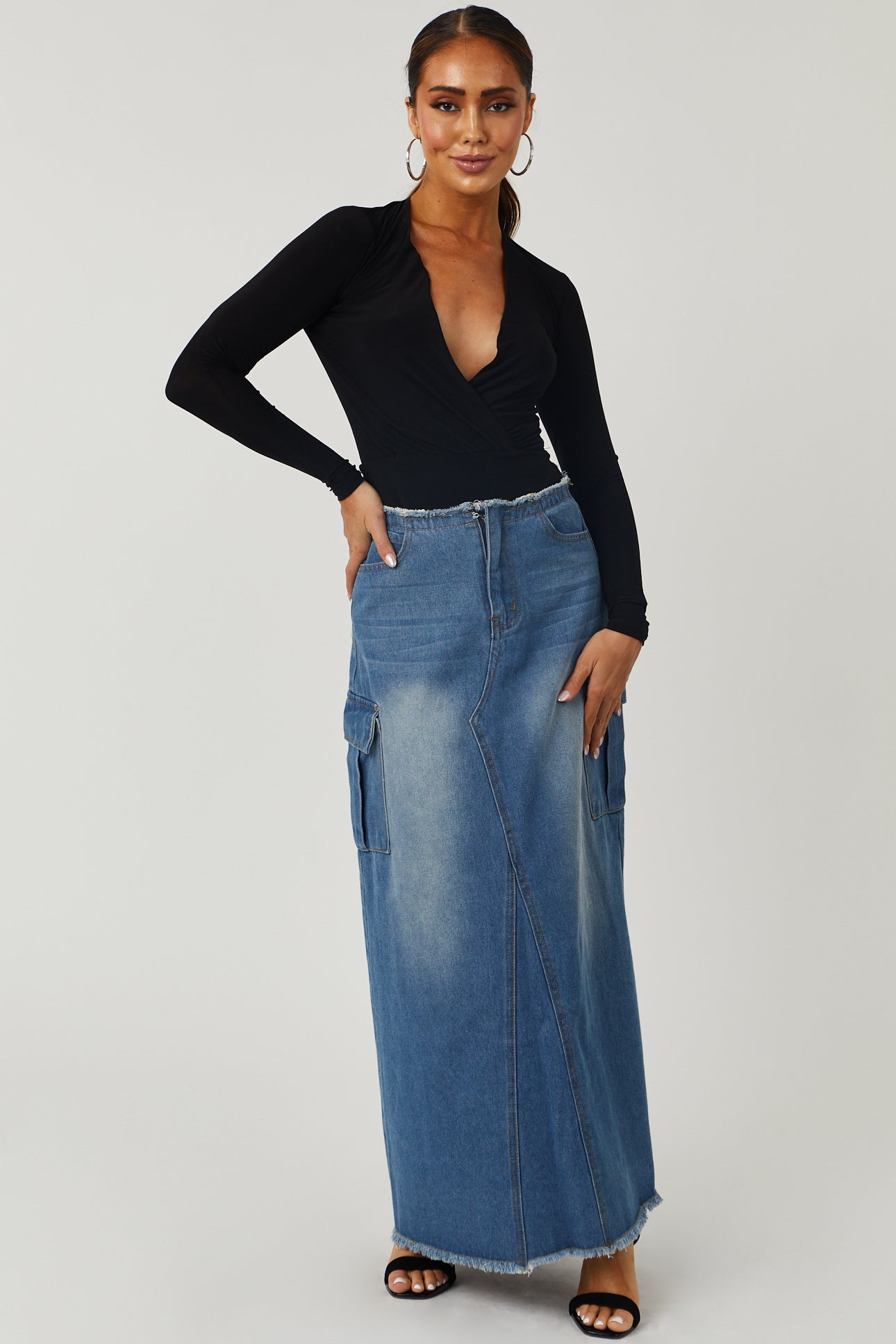 Medium Denim Cargo Pocket Frayed Maxi Skirt