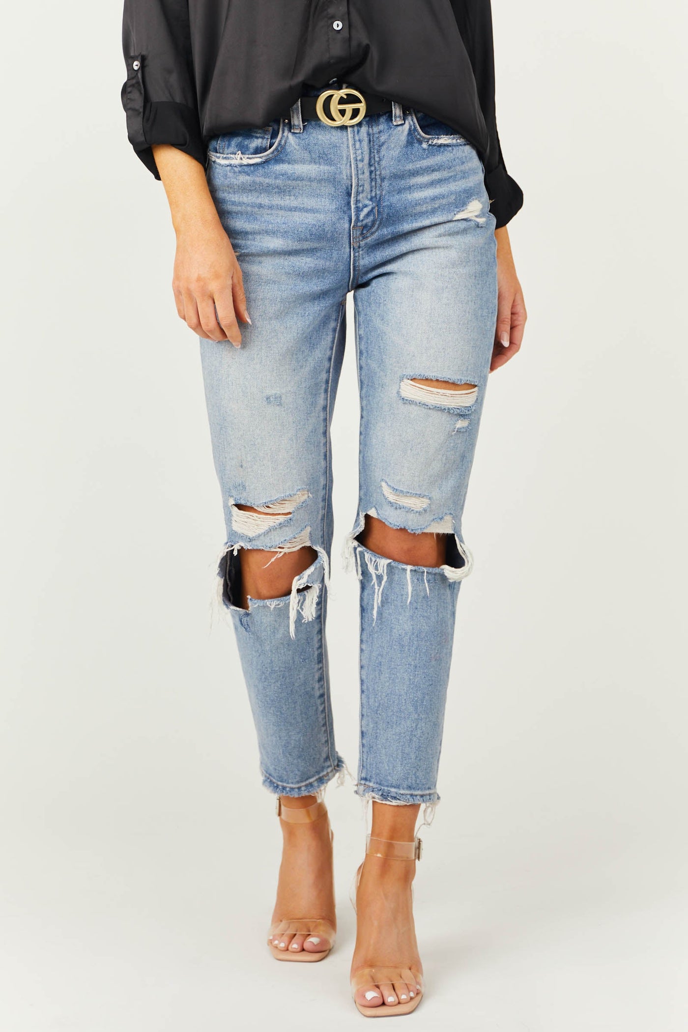 Medium Wash Frayed Hem Distressed Mom Jeans