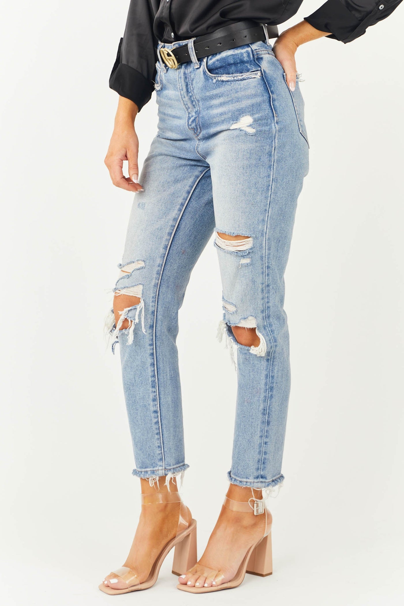 Medium Wash Frayed Hem Distressed Mom Jeans