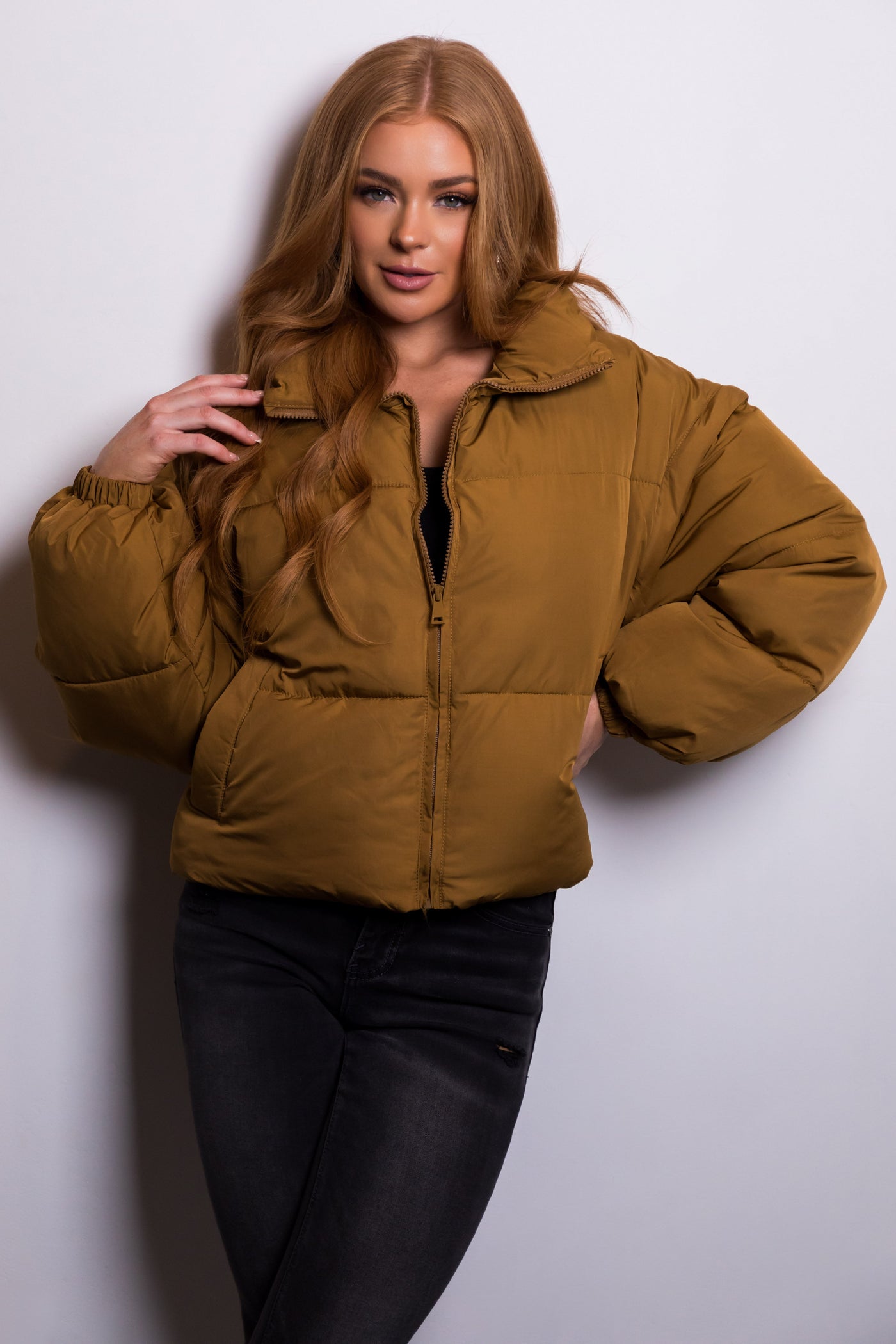 Peanut Puffer Jacket with Detachable Sleeves