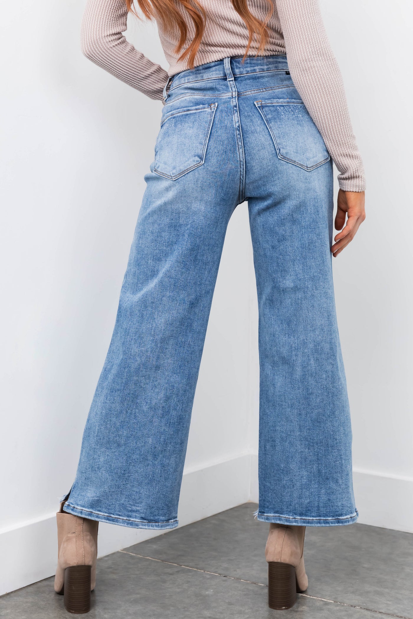 Risen Ankle Wide Leg Jeans with Side Slit