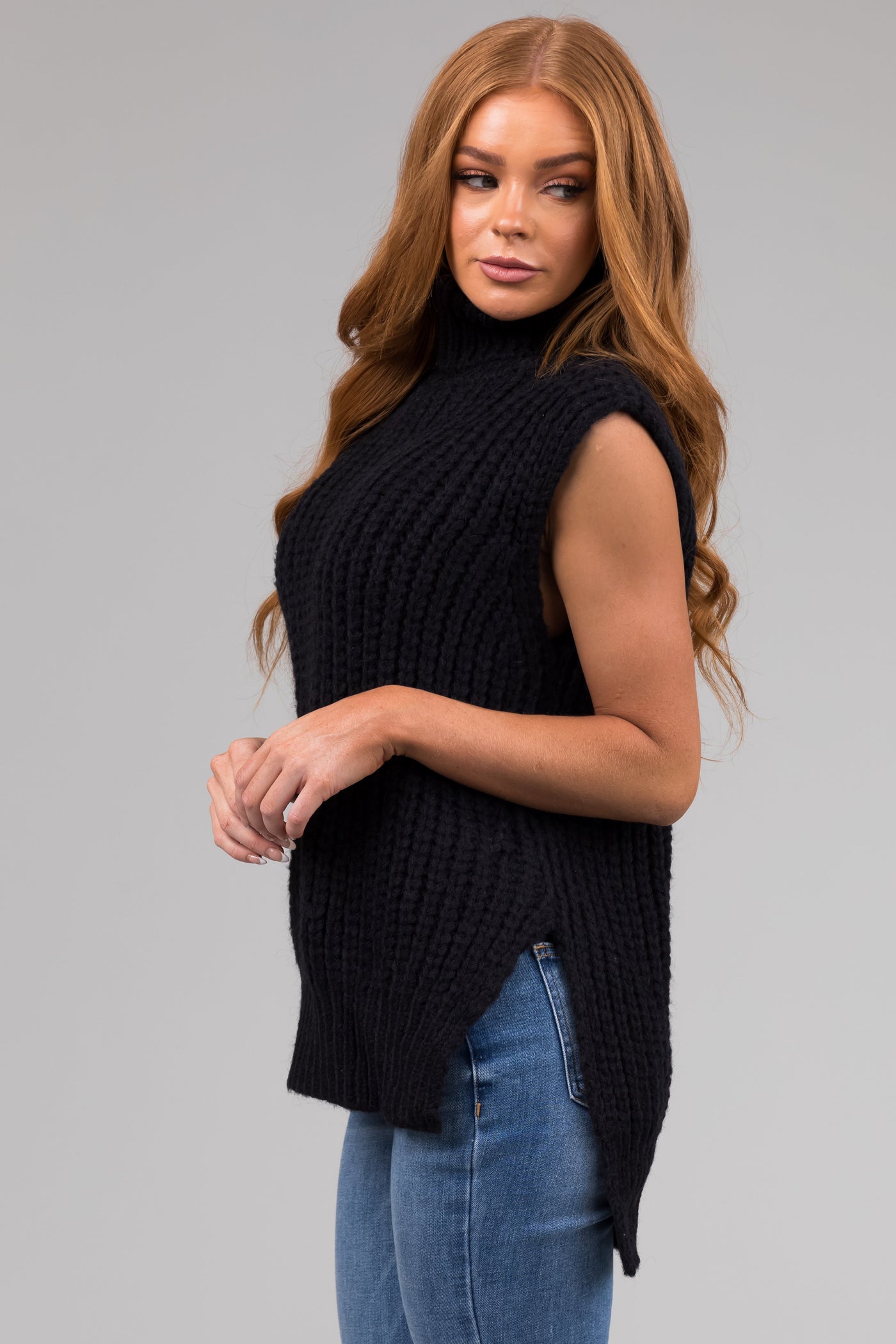 She+Sky Black Sleeveless Turtleneck Sweater Vest