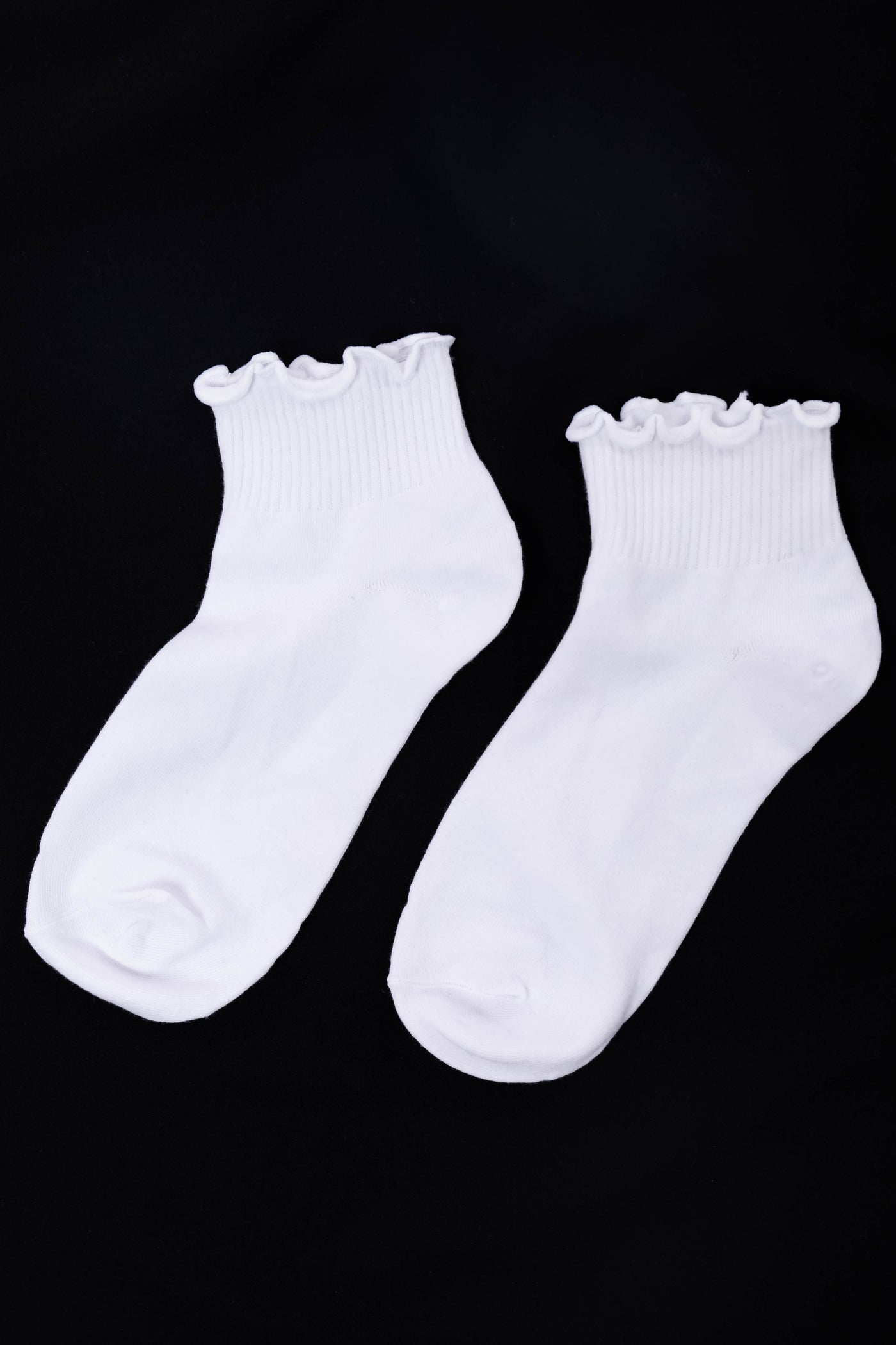White Solid Lettuce Trim Crew Socks