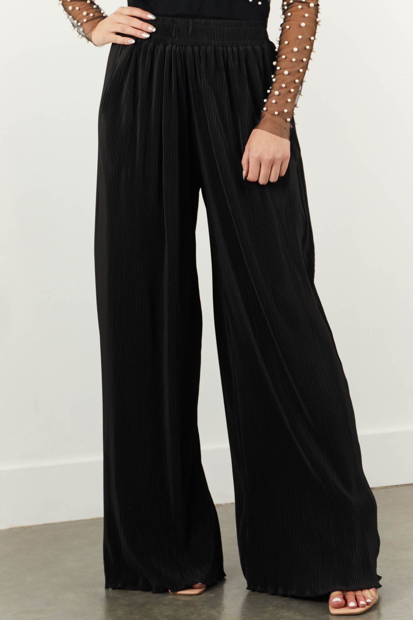Black Elastic Waist Plisse Pants with Pockets