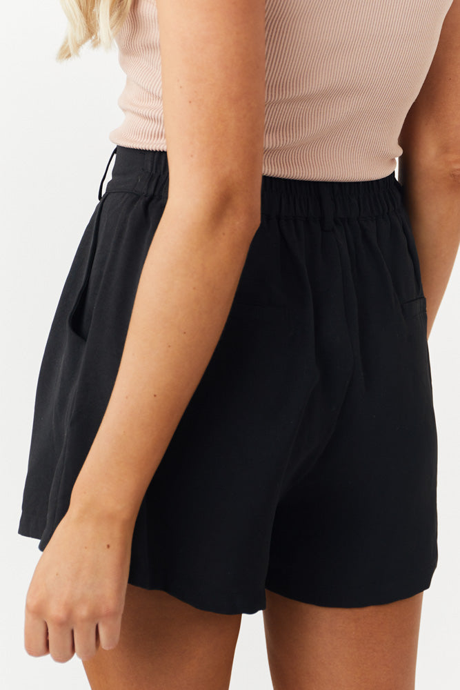 Black Pleated Loose Leg Woven Shorts