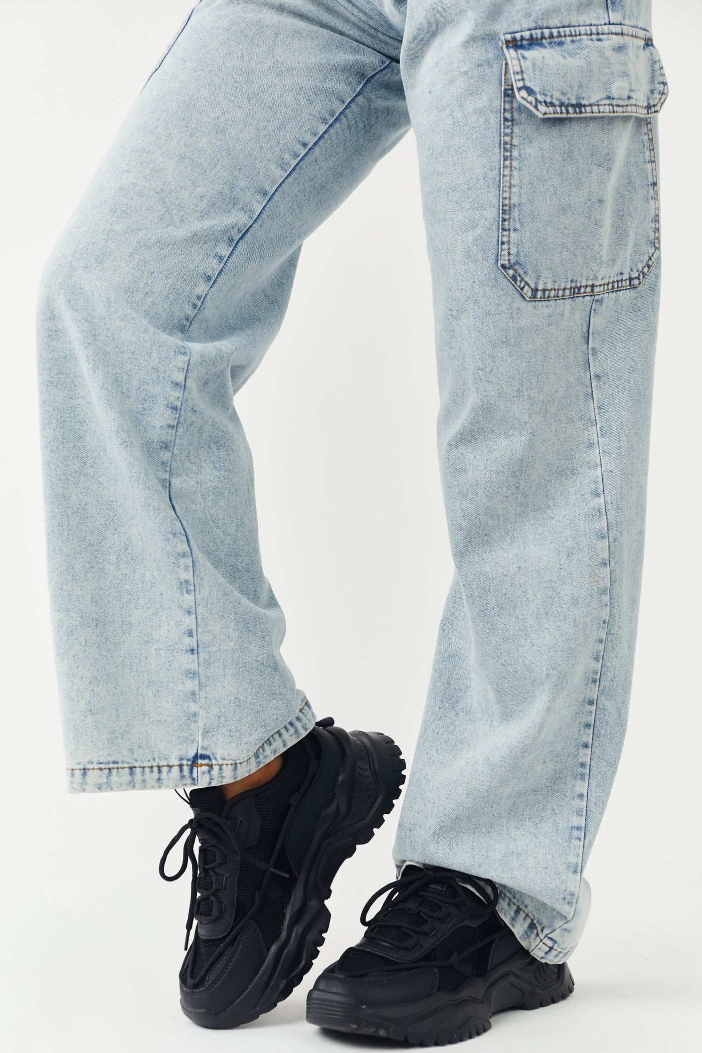 Black Chunky Tread Cinch Lace Sneakers