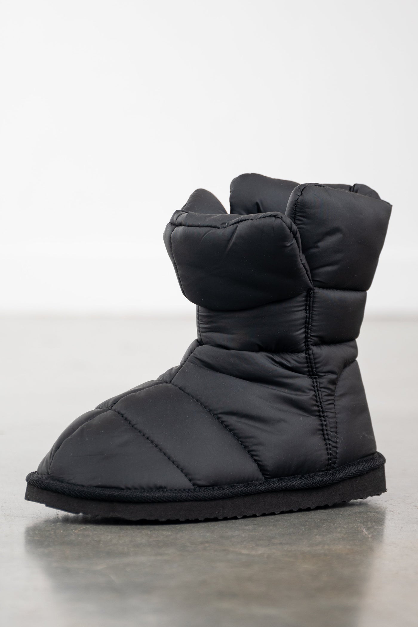 Black Rounded Toe Split Side Puffer Booties