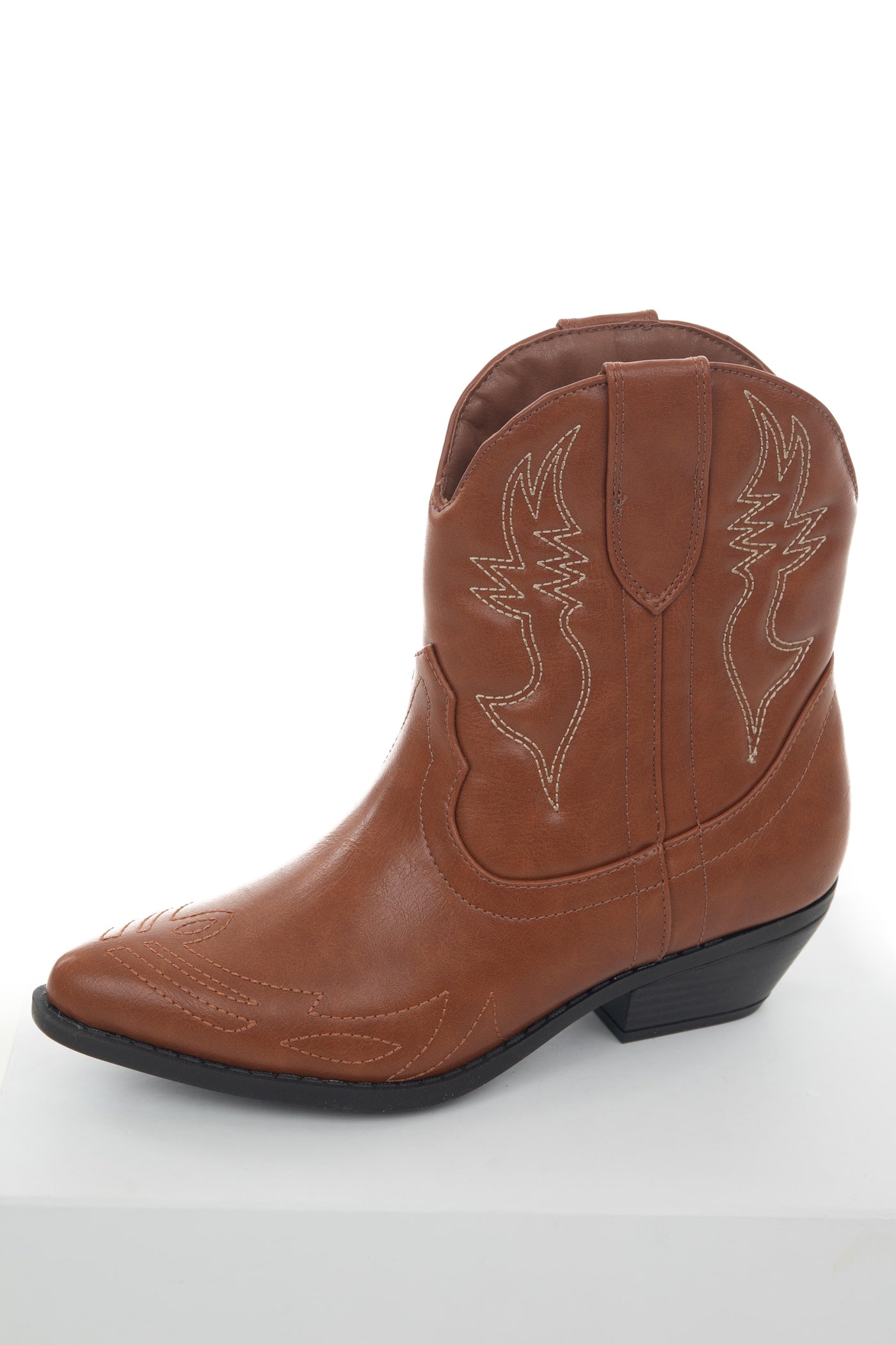 Cinnamon Western Style Pointed Toe Booties