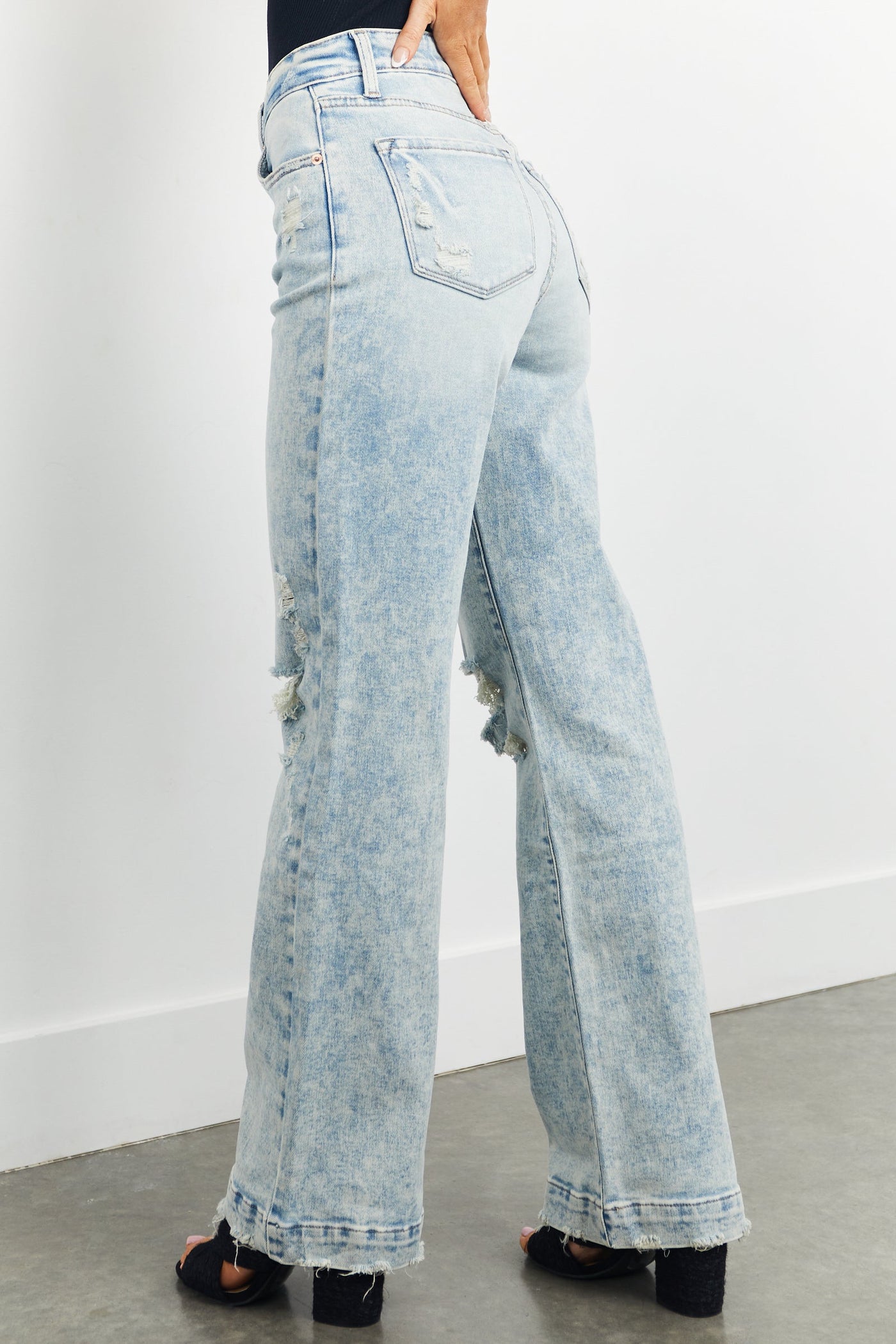 Light Mineral Wash Distressed Wide Leg Jeans