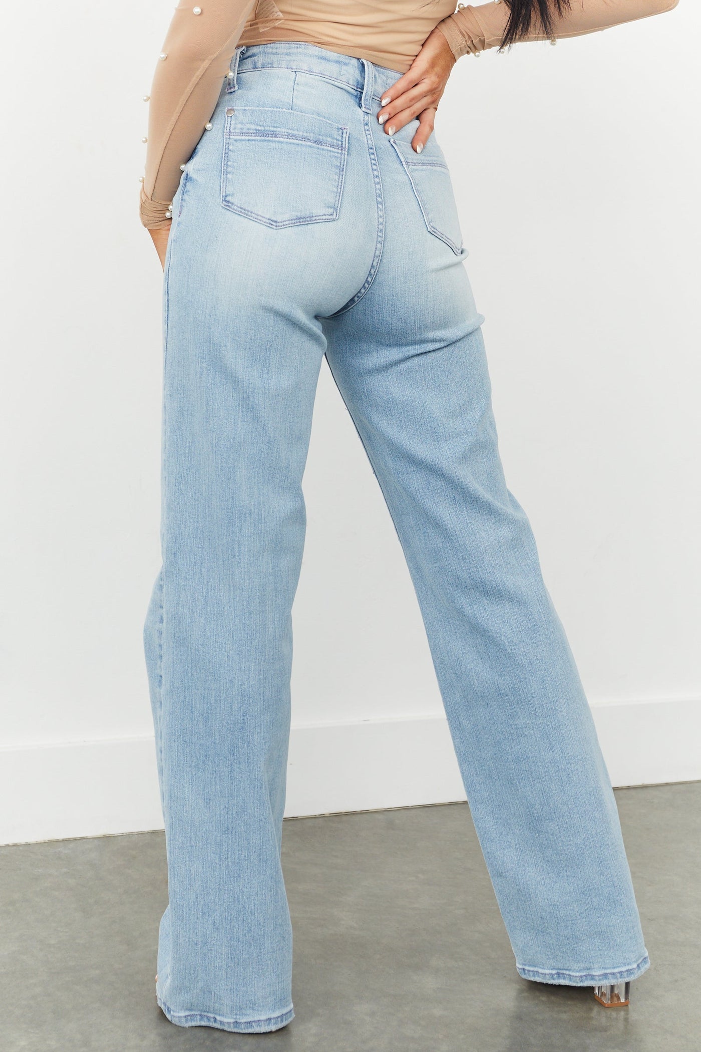Light Wash High Rise Pocket Detail Wide Leg Jeans