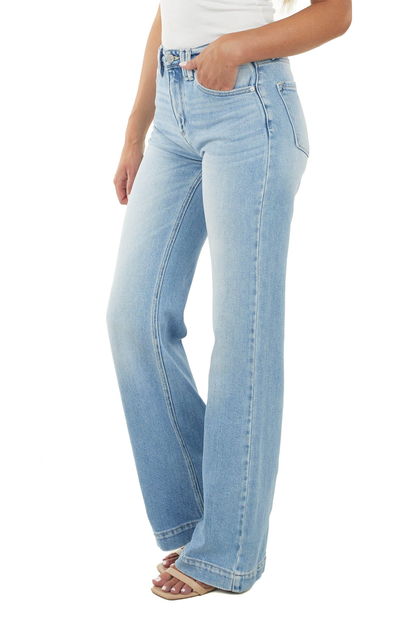 Light Wash High Rise Wide Relaxed Denim Jeans