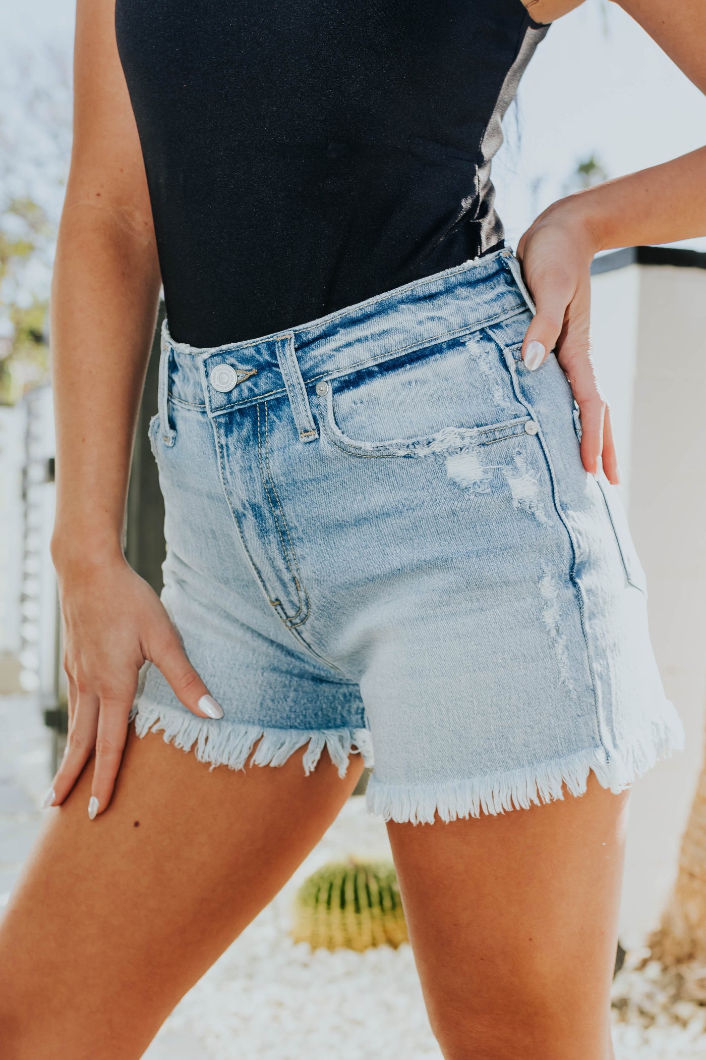Medium Wash Frayed Hem Distressed Denim Shorts