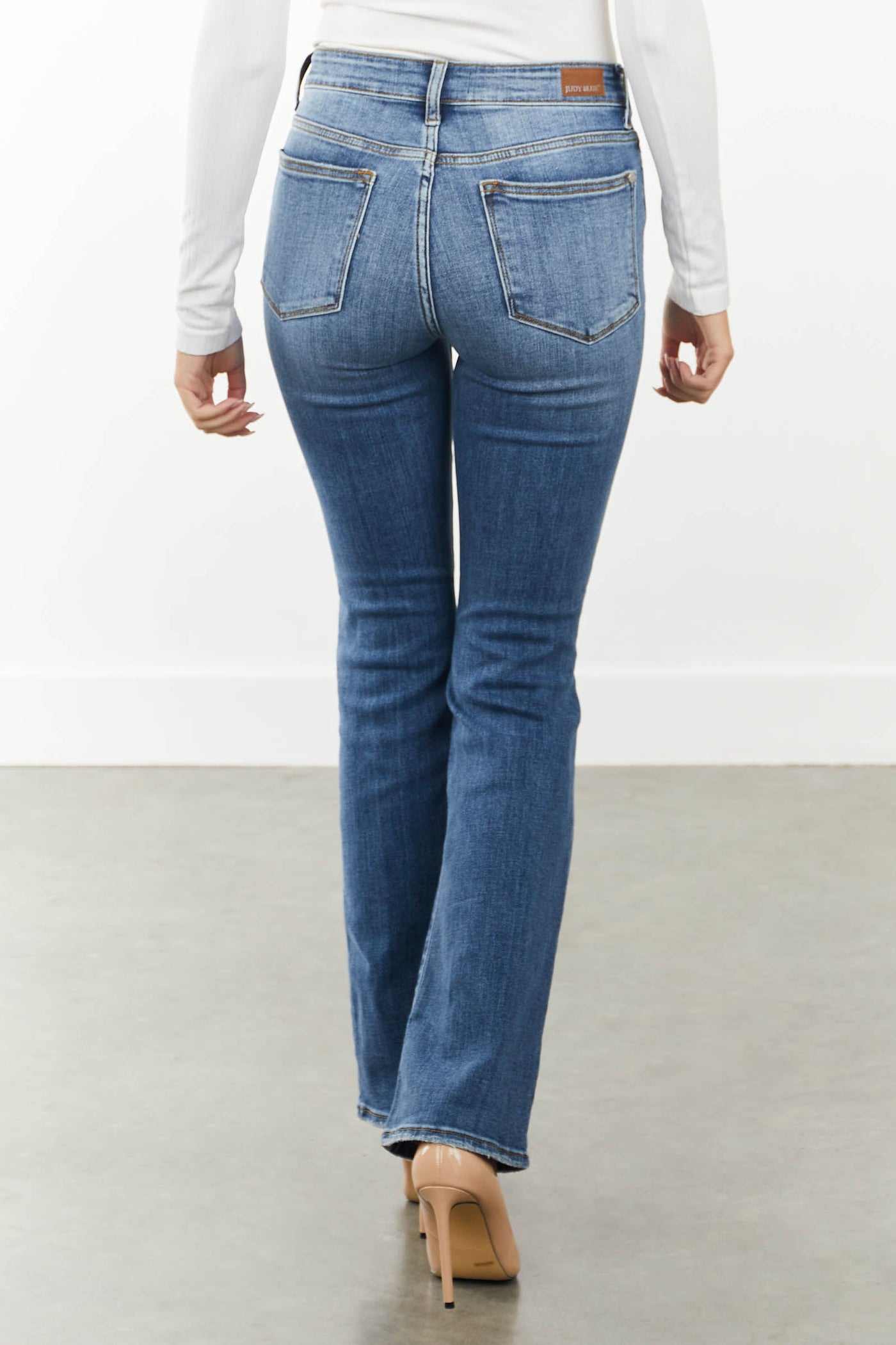 Medium Wash Mid Rise Distressed Knee Jeans