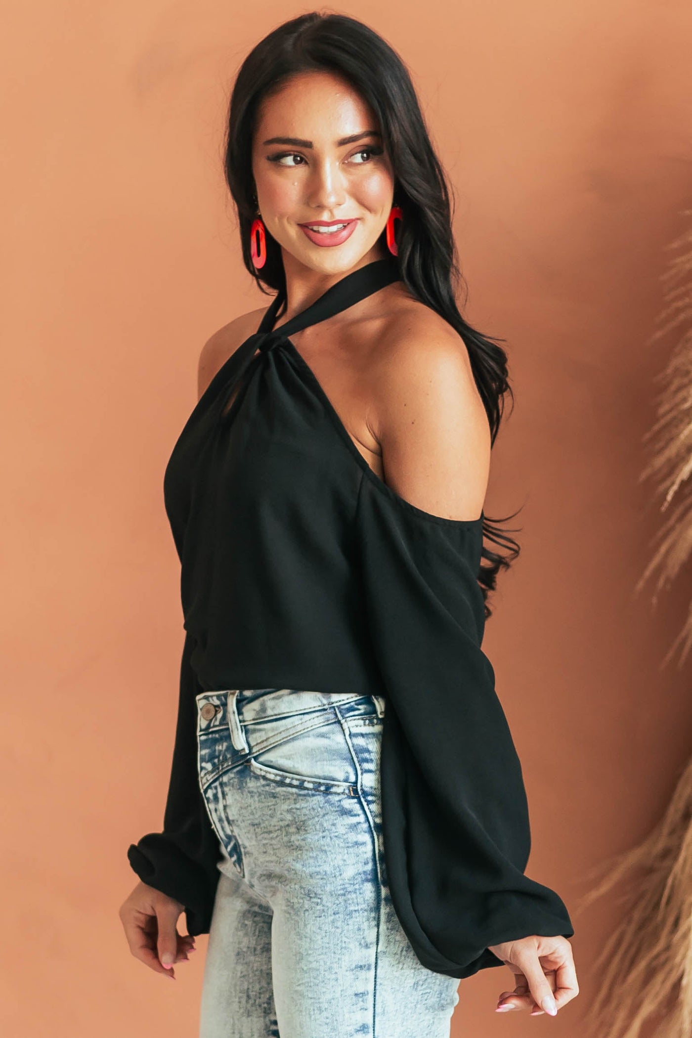 Black Cold Shoulder Bubble Sleeve Halter Top