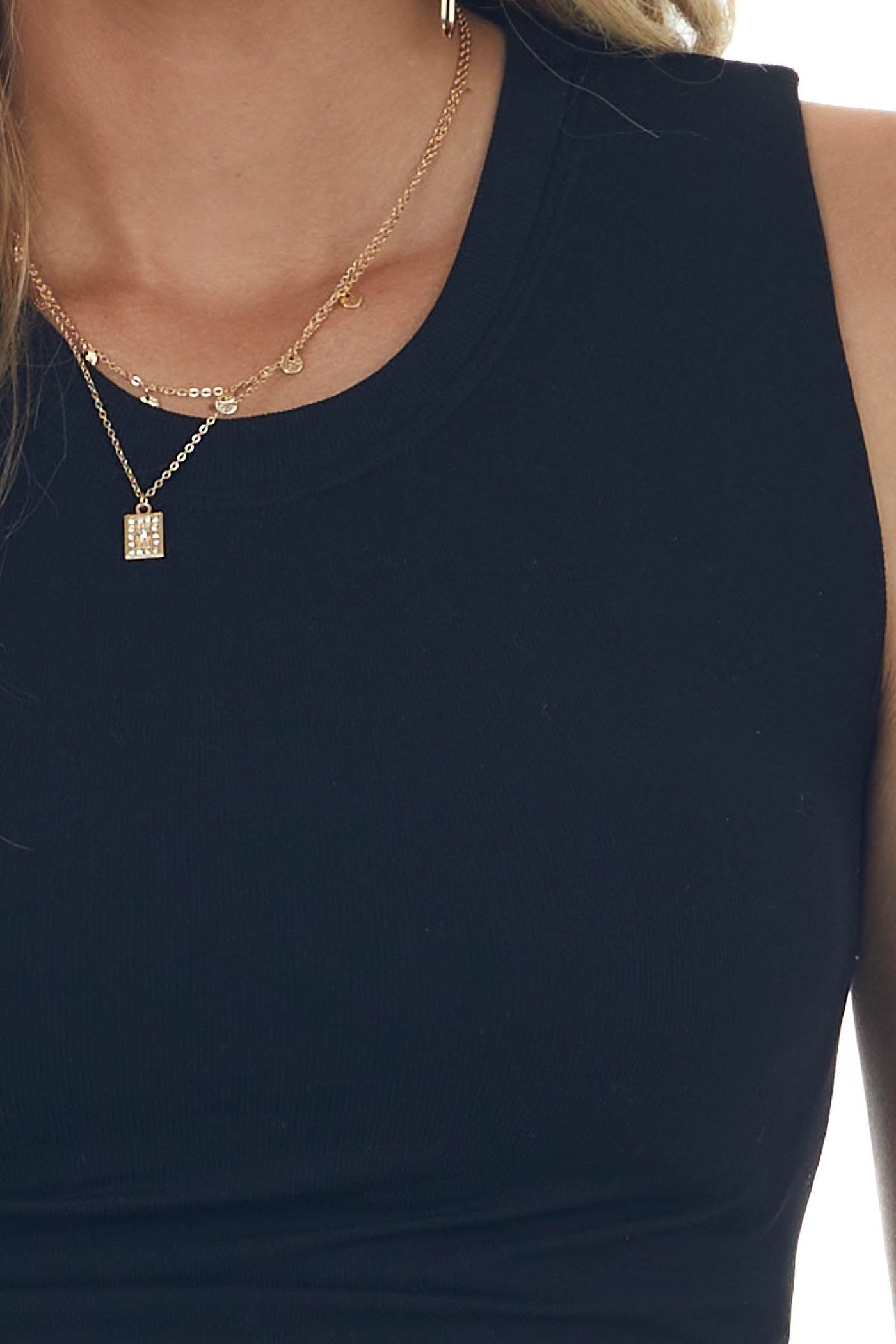 Black Sleeveless Crew Neck Fitted Knit Top