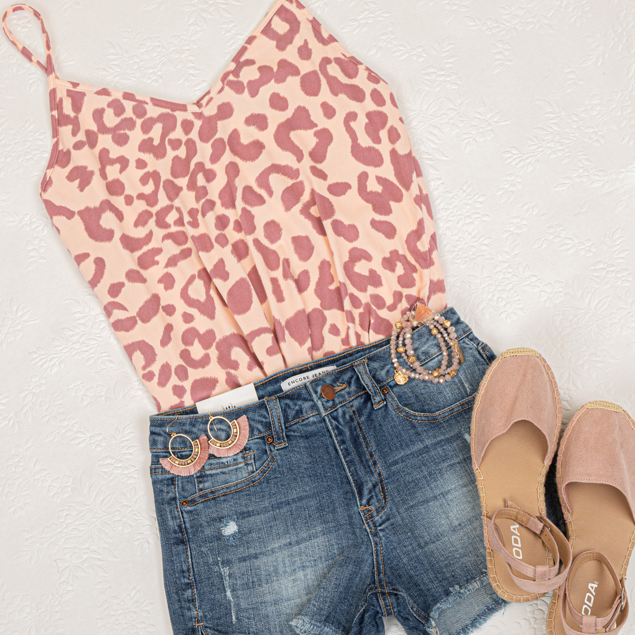 Peach and Mauve Leopard Print Tank Top with V Neckline 
