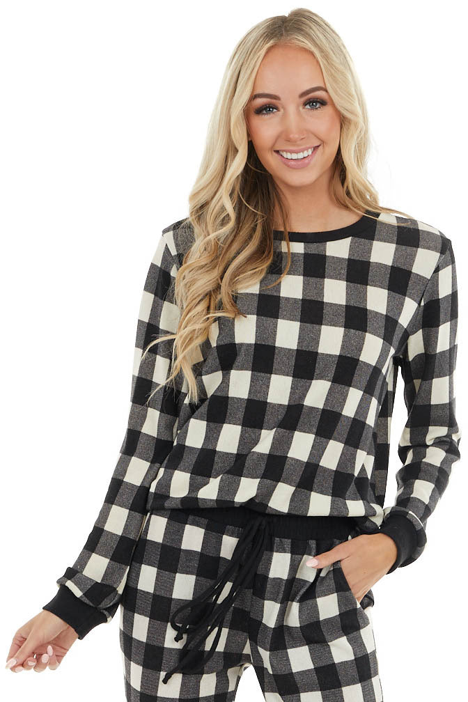 Black and White Buffalo Plaid Long Sleeve Knit Top