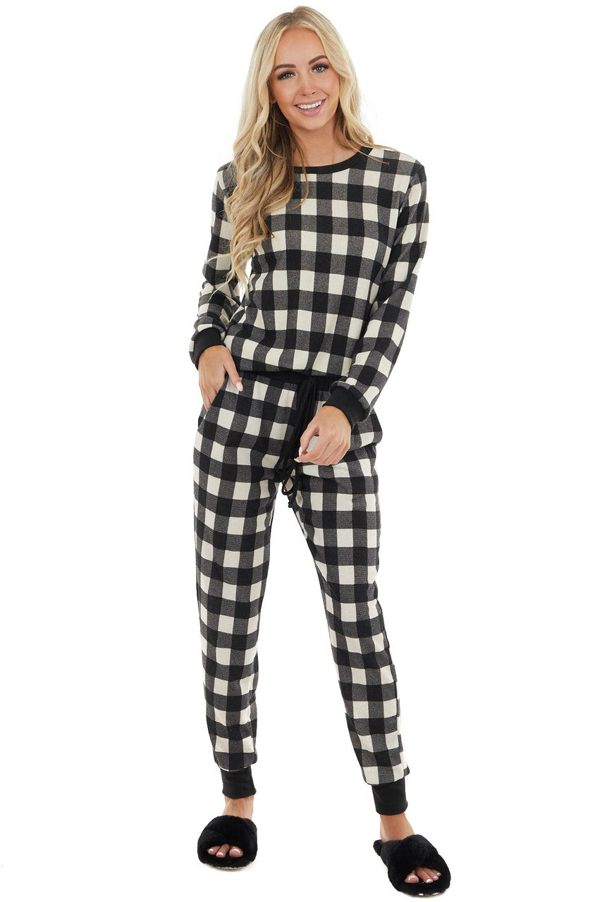 Black and White Buffalo Plaid Long Sleeve Knit Top